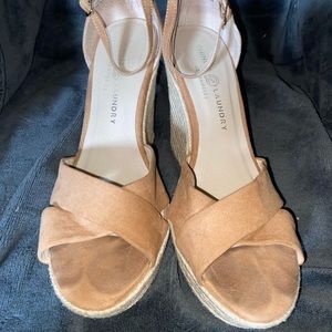Chinese Laundry Wedges